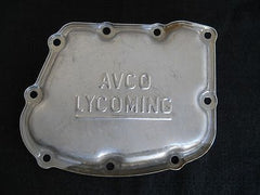 One (1) NEW Lycoming 72242 Valve Cover|Un (1) Lycoming 72242 Cubierta de Válvulas (Cilindro a Ángulo) (Nuevo)